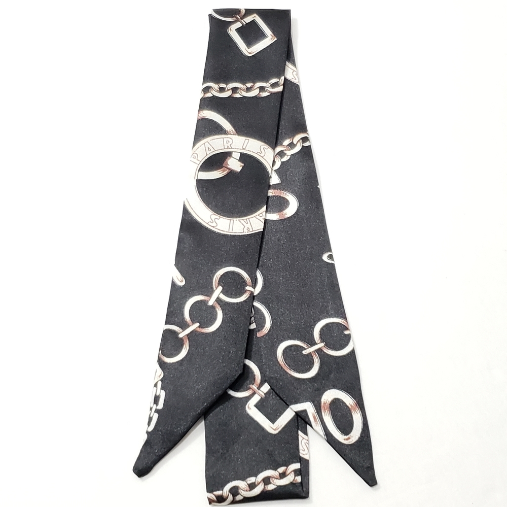 ⤵️⤵️1pc Black Interlock Design Satin Scarves